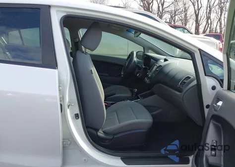 2018 Kia Forte Lx из США, поврежденный, VIN 3KPFL4A74JE197025